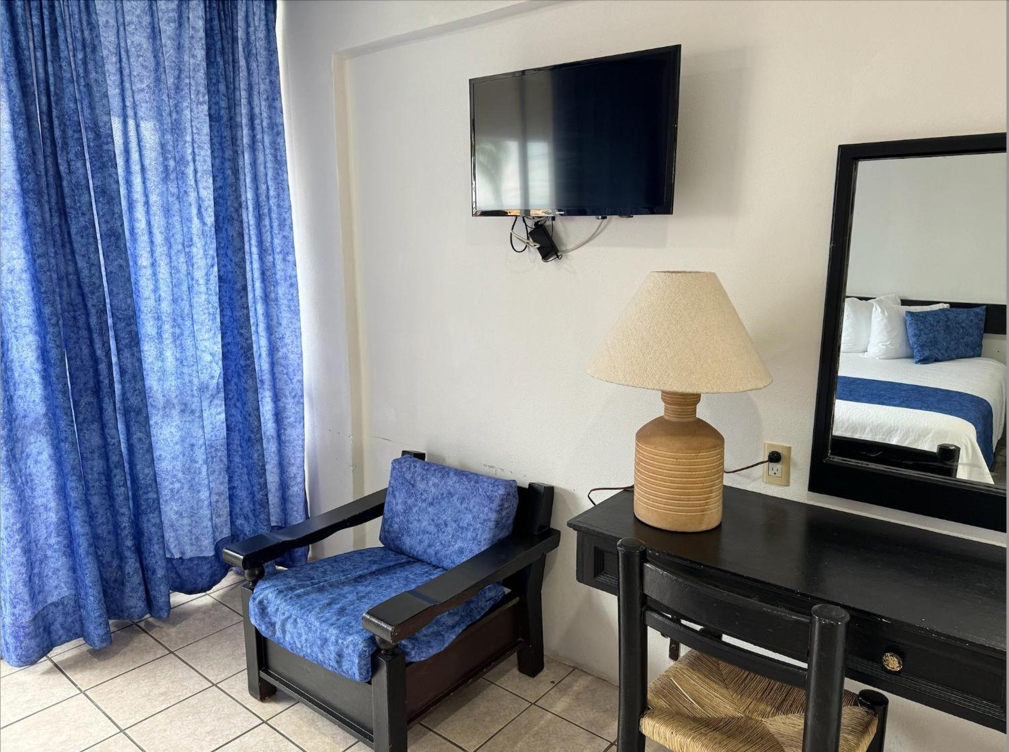 Hotel Delfin Vista Pier Beach Front Puerto Vallarta Exterior photo