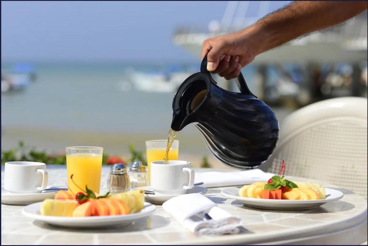 Hotel Delfin Vista Pier Beach Front Puerto Vallarta Exterior photo