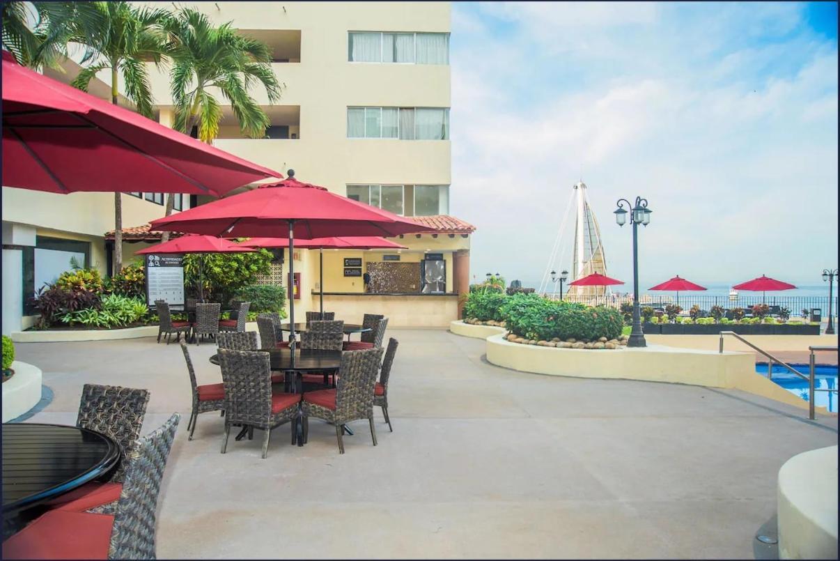 Hotel Delfin Vista Pier Beach Front Puerto Vallarta Exterior photo