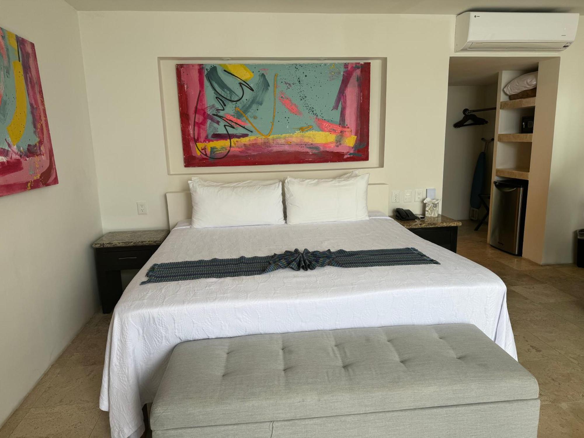 Hotel Delfin Vista Pier Beach Front Puerto Vallarta Exterior photo